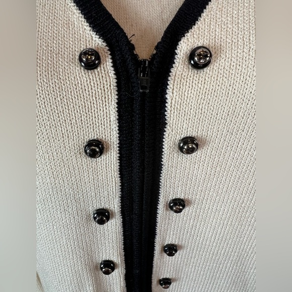 St. John Collection Santana Knit
Jacket in Vanilla/Black - Picture 5 of 11